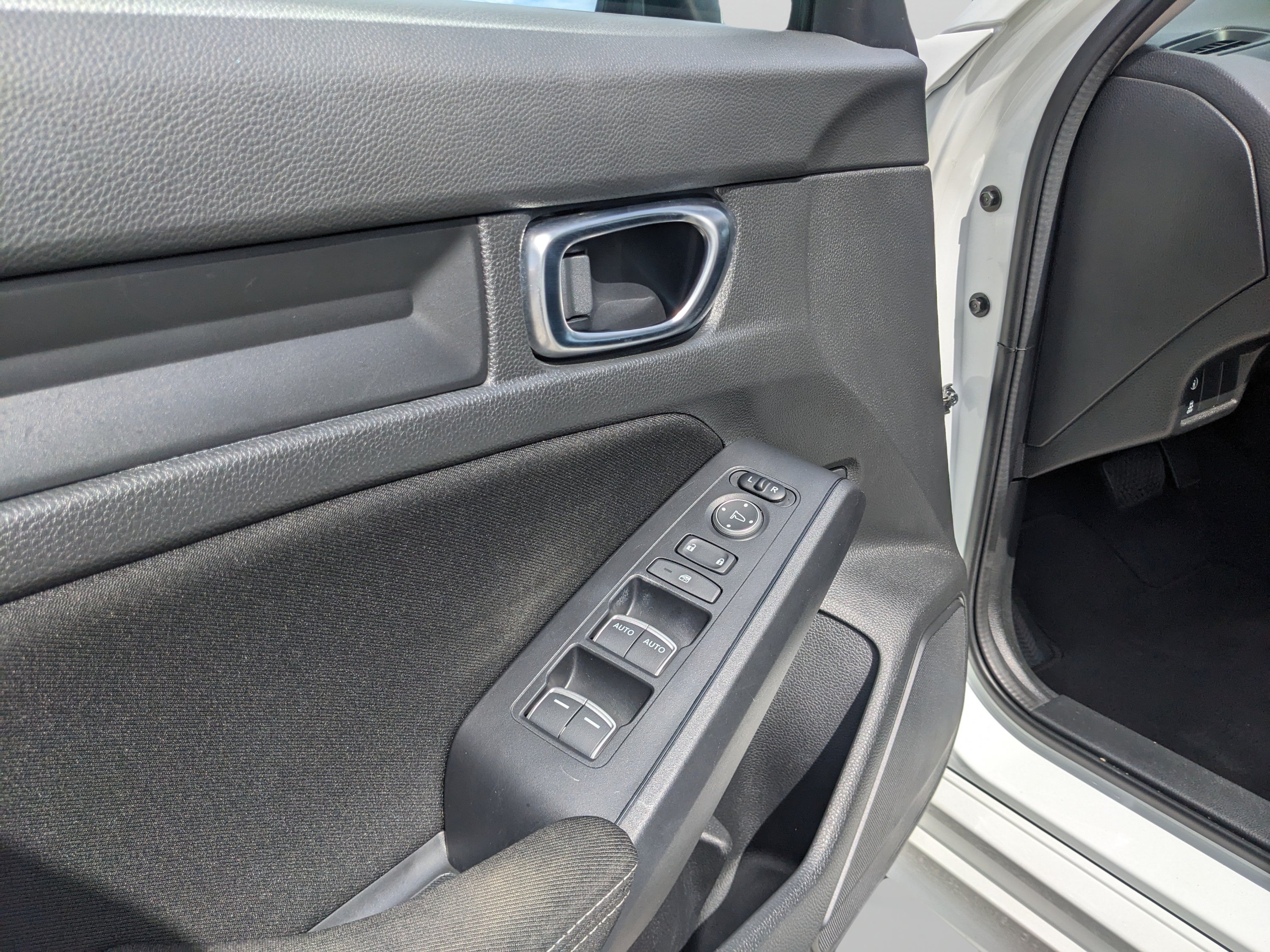Used 2022 Honda Civic LX image 19