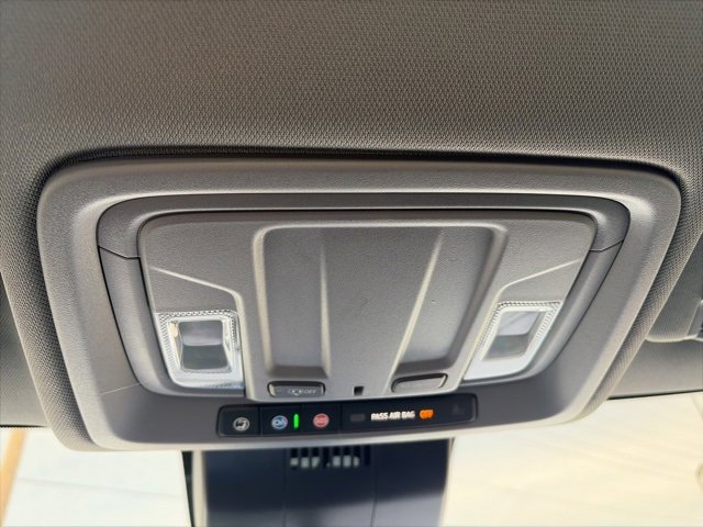 Used 2022 Chevrolet Silverado 1500 LT image 25