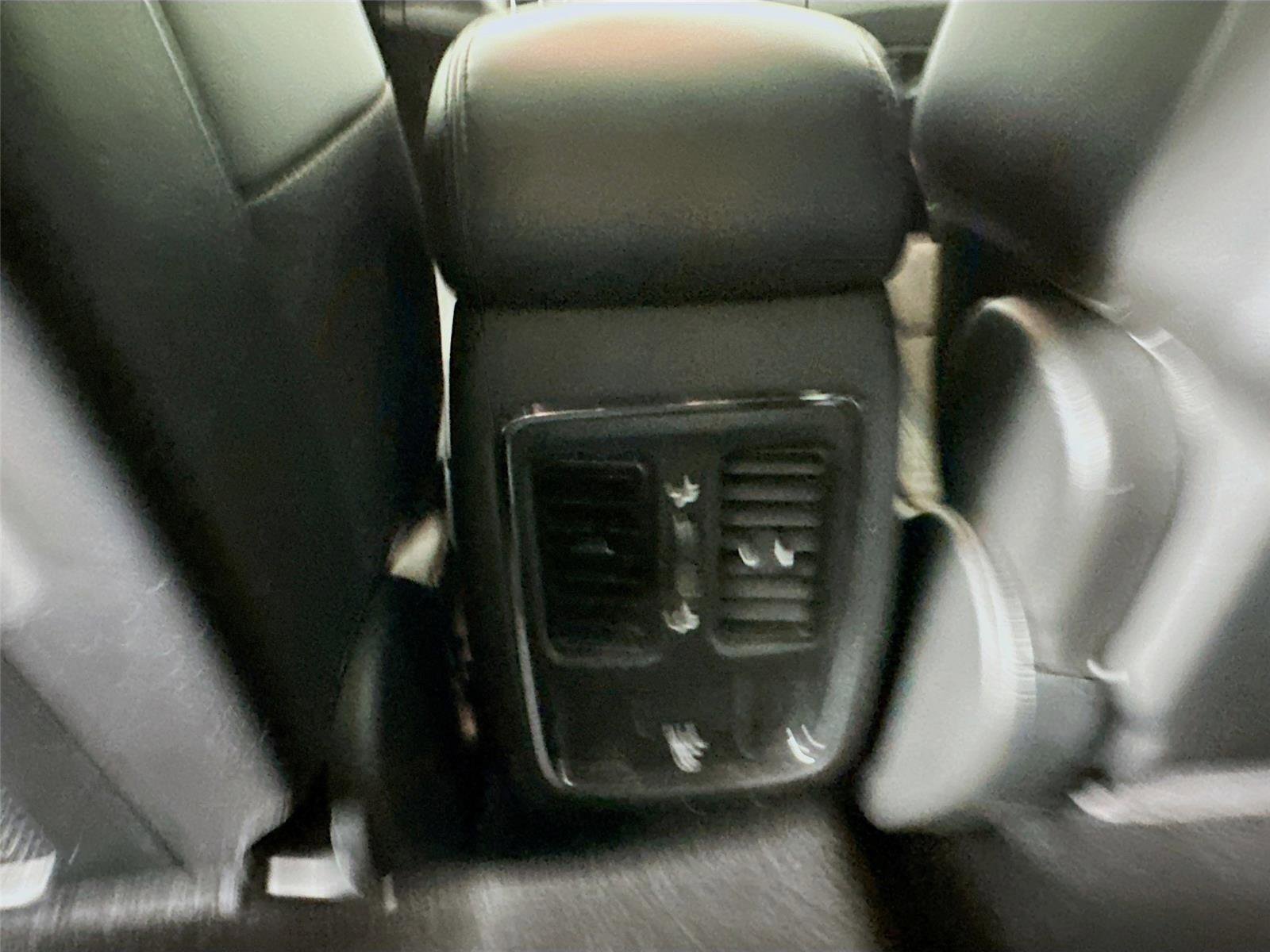 Used 2020 Jeep Grand Cherokee Altitude image 28