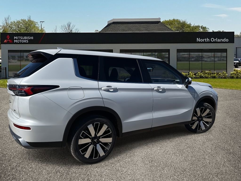 New 2026 Mitsubishi Outlander SE image 6