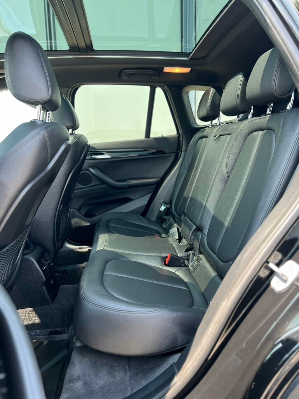 Used 2017 BMW X1 xDrive28i AWD/4WD image 18