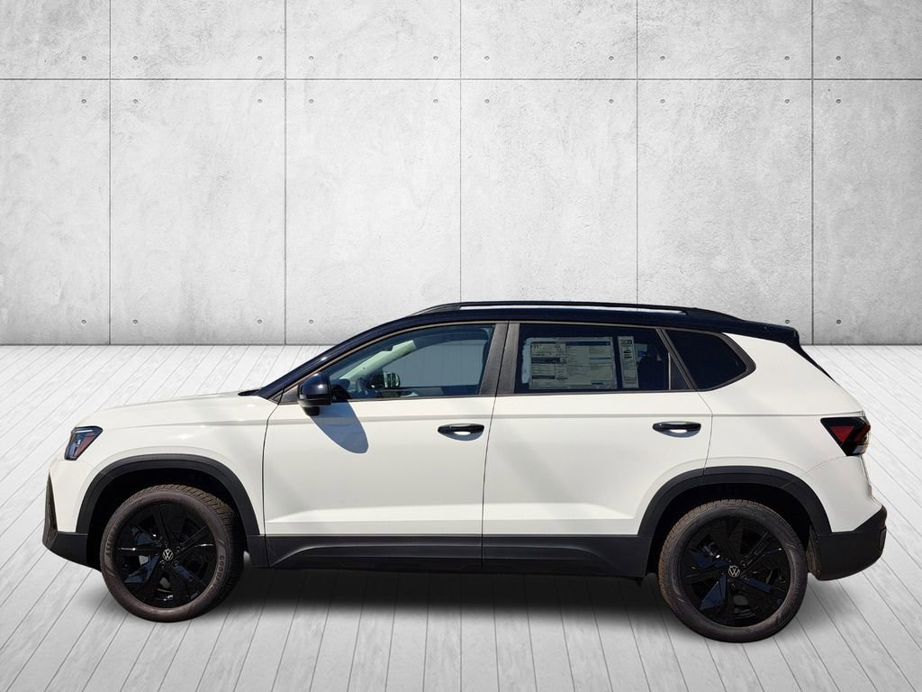 New 2026 Volkswagen Taos SE image 8