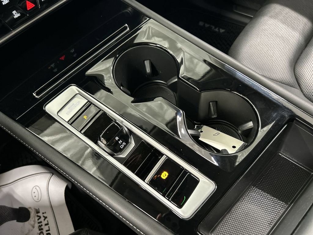 Certified 2024 Volkswagen Atlas SEL image 18