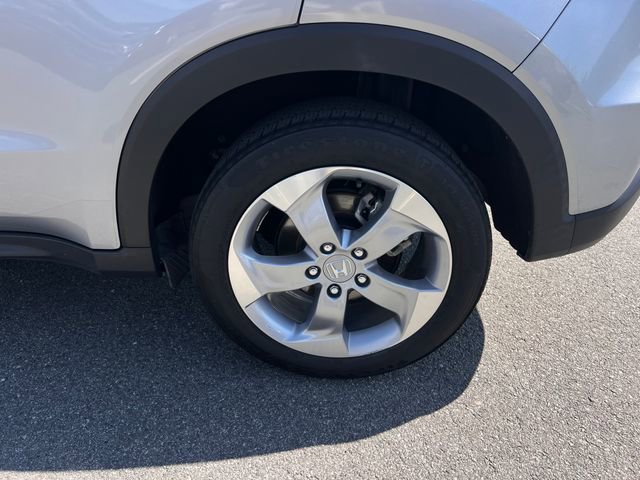 Used 2021 Honda HR-V LX image 32