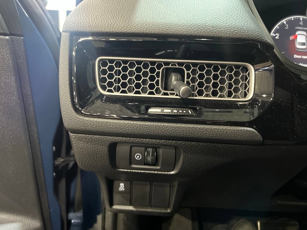 Certified 2025 Honda Civic Sport image 13