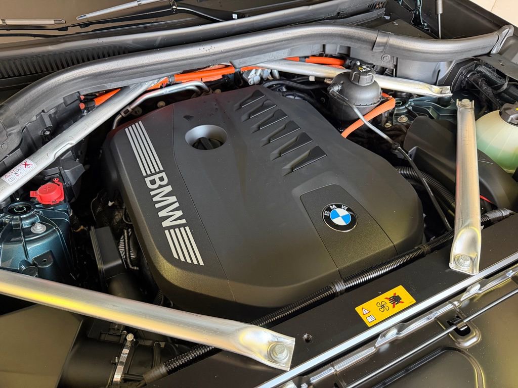 New 2026 BMW X5 xDrive50e w/ Premium Package image 15