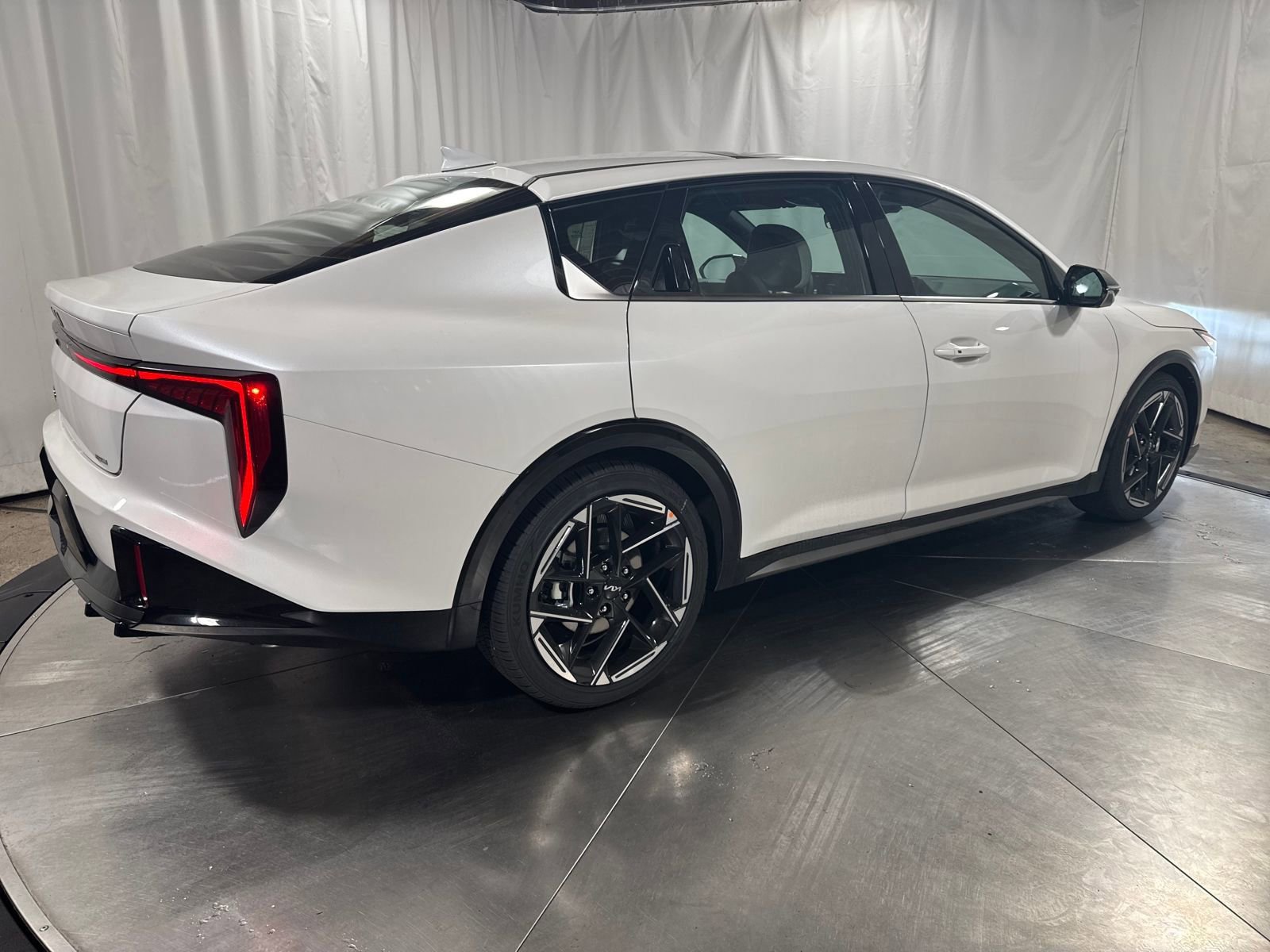 New 2026 Kia K4 GT-Line image 5