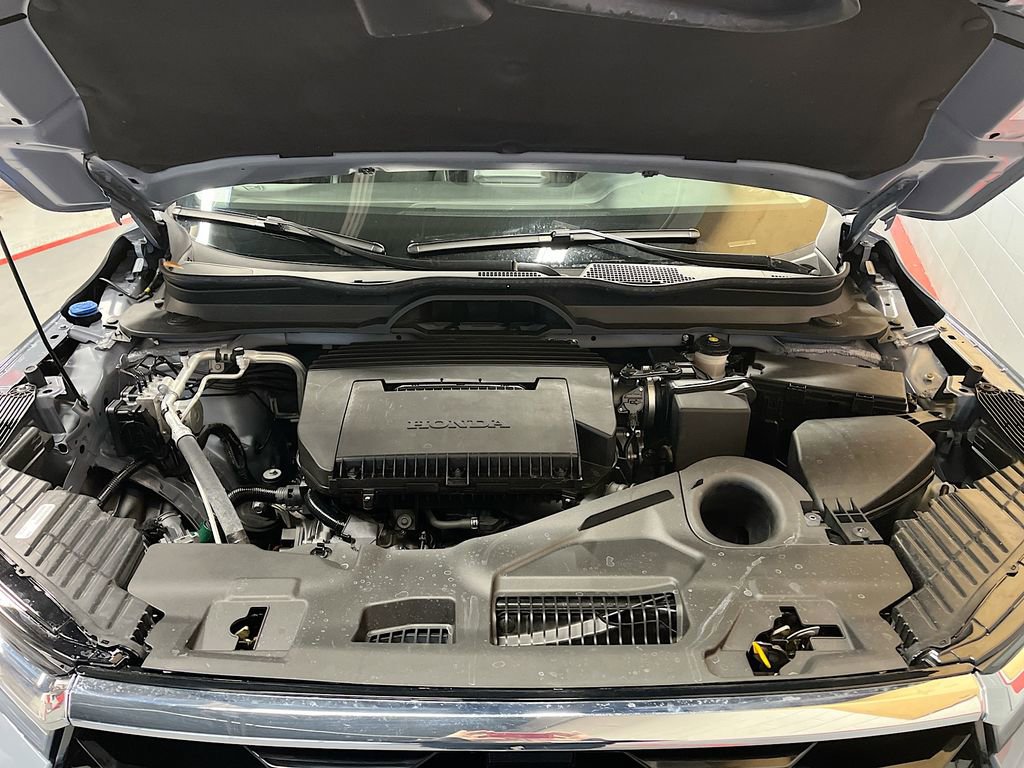 Used 2025 Honda Pilot Touring image 33