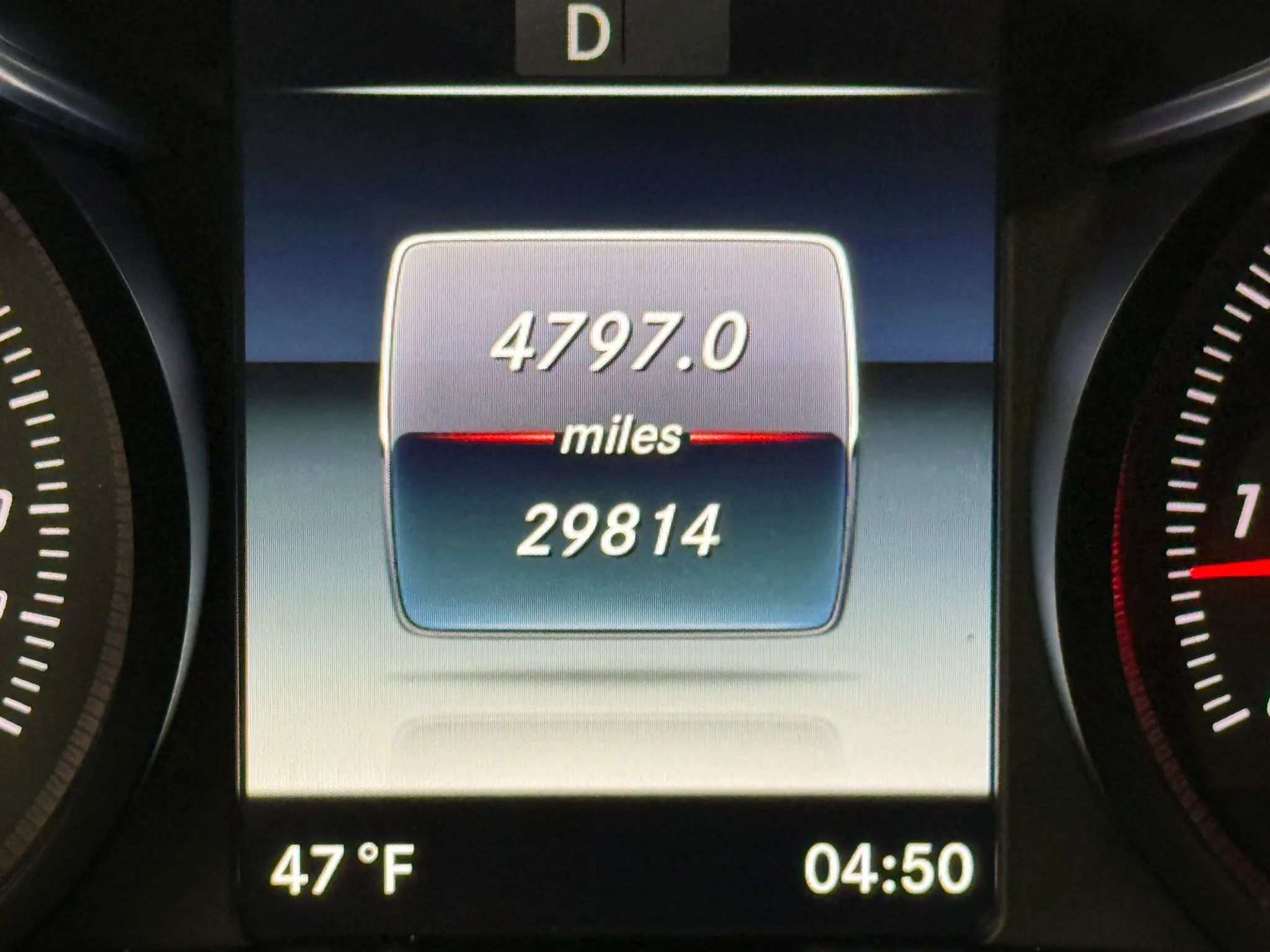 Used 2019 Mercedes-Benz GLC 300 4MATIC w/ Premium Package image 27