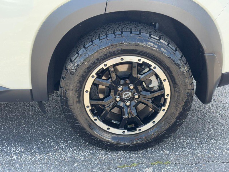 Used 2024 Nissan Pathfinder SV AWD/4WD image 9