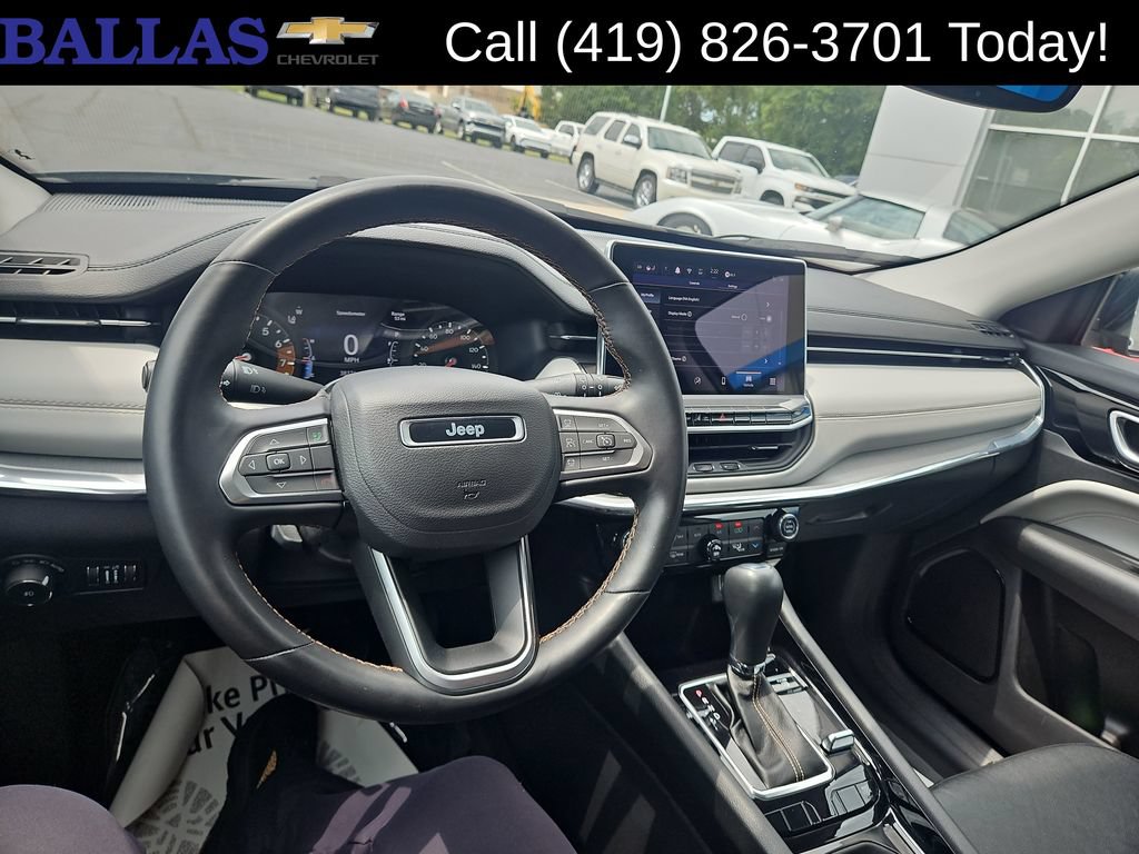Used 2022 Jeep Compass Limited AWD/4WD image 21