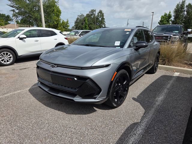 Used 2024 Chevrolet Equinox EV RS FWD image 3