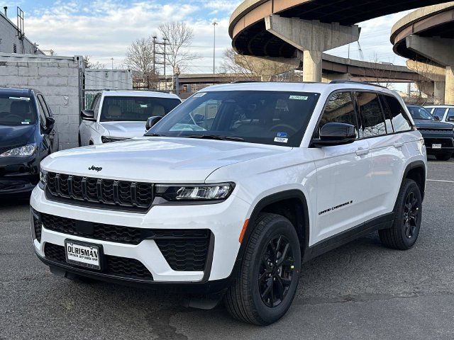 New 2026 Jeep Grand Cherokee Altitude AWD/4WD image 5