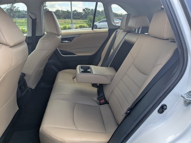 Used 2021 Toyota RAV4 XLE Premium FWD image 14