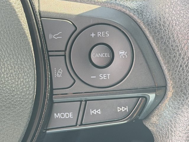 Used 2021 Toyota RAV4 XLE w/ Convenience Package AWD/4WD image 18