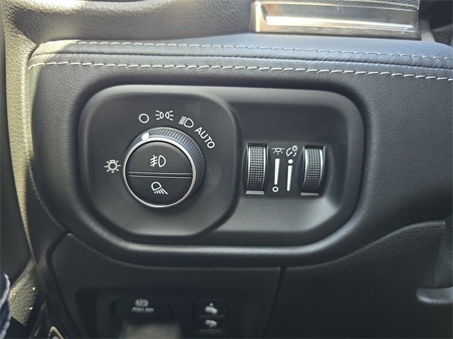 Used 2019 RAM 1500 Limited image 21