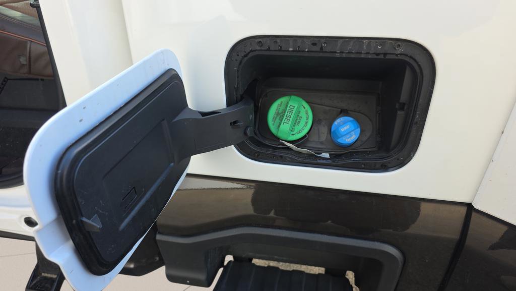 Used 2025 Ford F450 King Ranch w/ FX4 Off-Road Package image 31