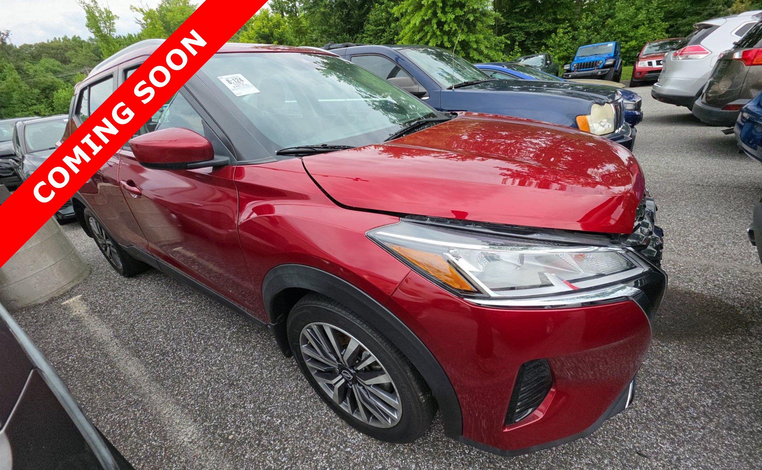 Used 2022 Nissan Kicks SV FWD image 3