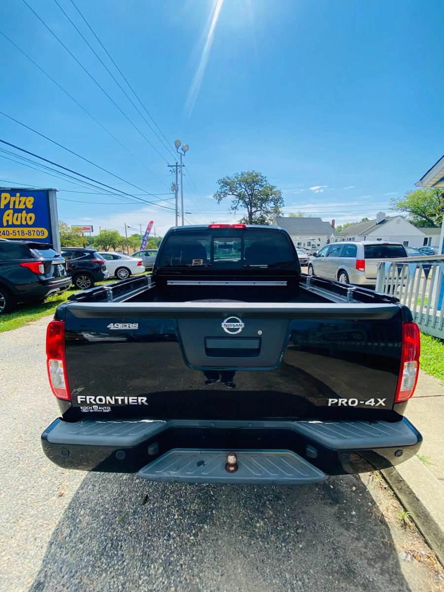 Used 2018 Nissan Frontier PRO-4X AWD/4WD image 17
