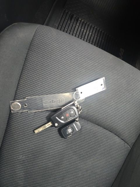 Used 2020 Toyota RAV4 LE w/ All Weather Liner Package image 28