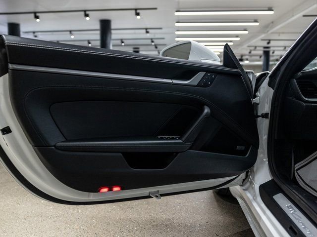 Certified 2025 Porsche 911 Carrera RWD image 27