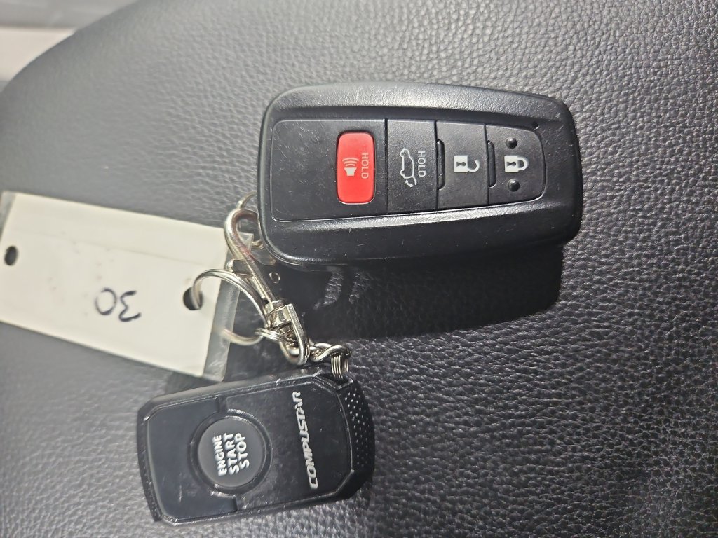 Used 2020 Toyota RAV4 XLE w/ Convenience Package AWD/4WD image 29