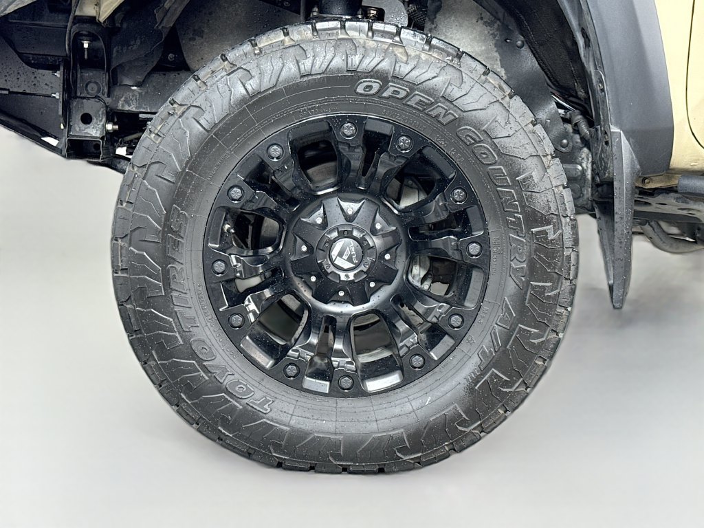 Used 2020 Toyota Tacoma TRD Off-Road w/ Technology Package AWD/4WD image 10