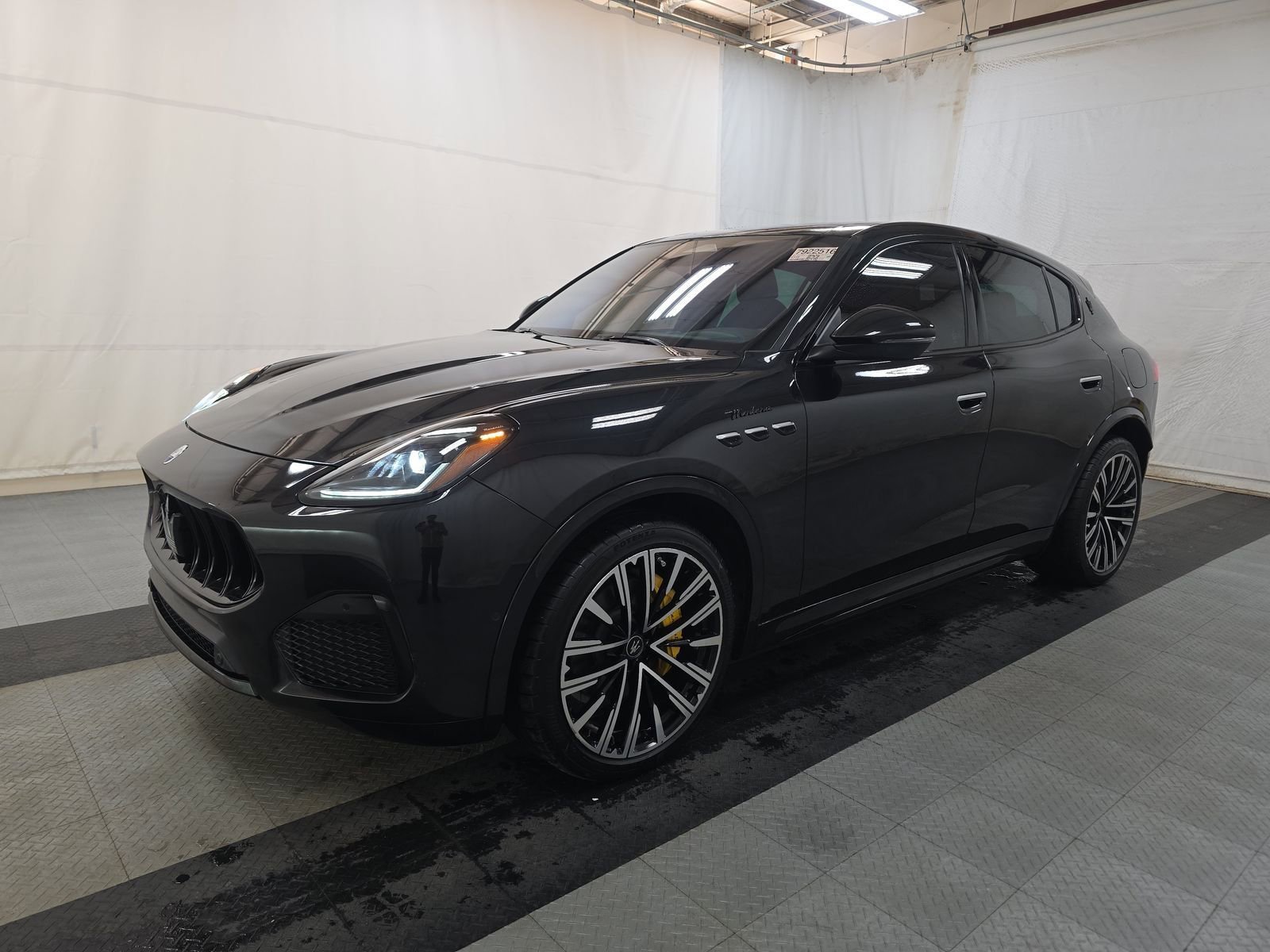 Used 2023 Maserati Grecale Modena AWD/4WD image 8