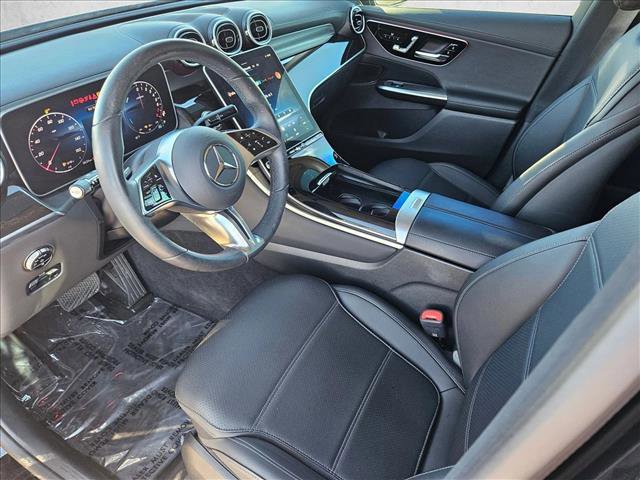 Used 2025 Mercedes-Benz GLC 350e 4MATIC image 9