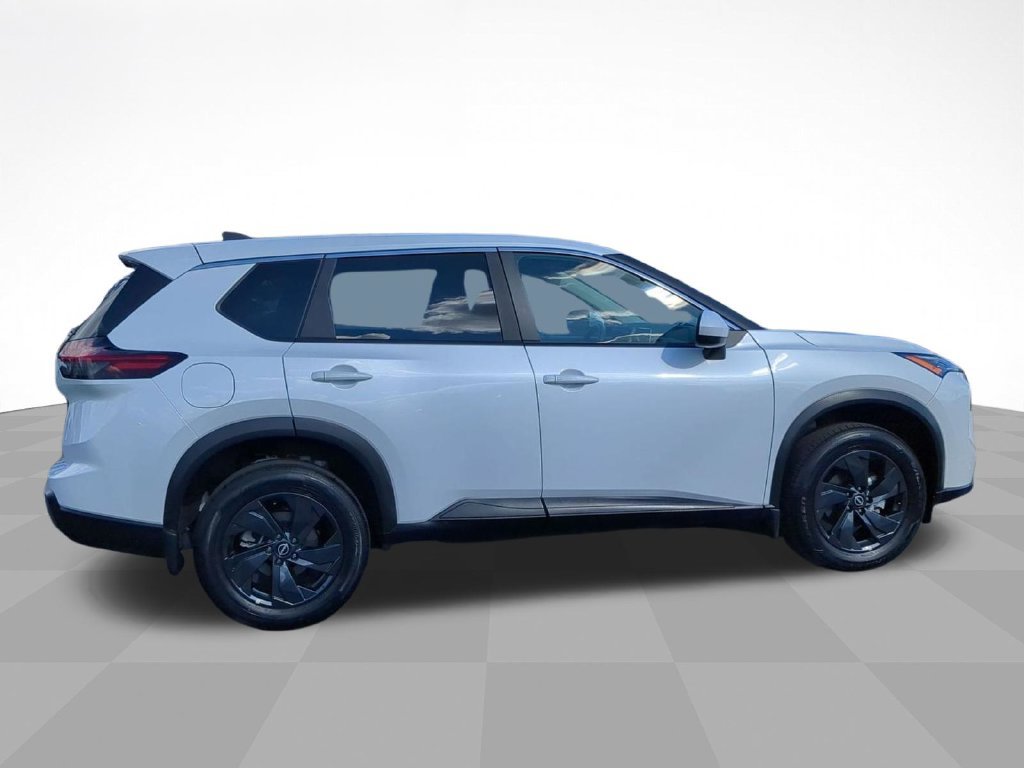 Certified 2026 Nissan Rogue SV w/ Cold Weather Package FWD image 4