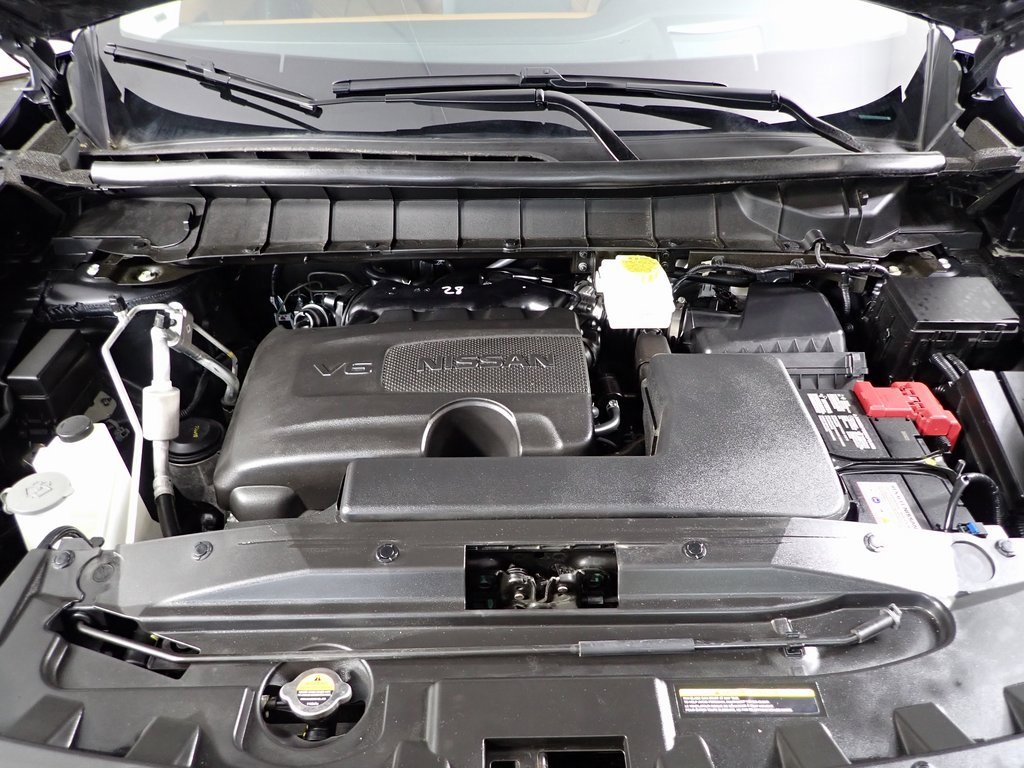 Used 2024 Nissan Pathfinder Platinum image 8