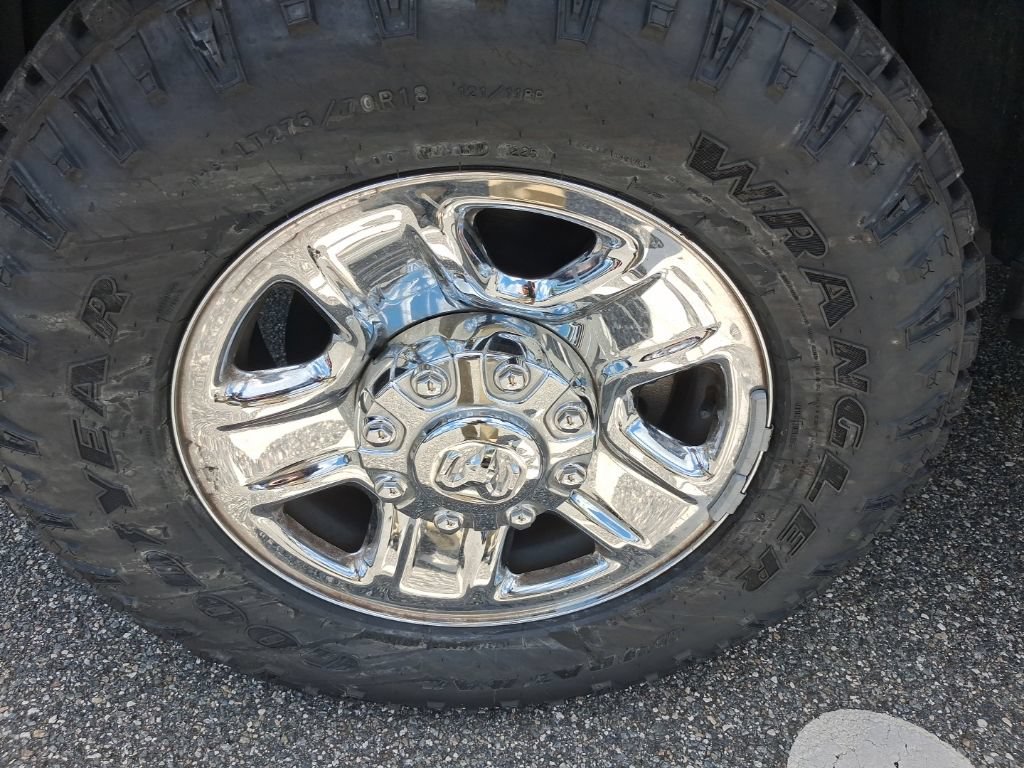 Used 2024 RAM 2500 Tradesman w/ Chrome Appearance Group AWD/4WD image 21
