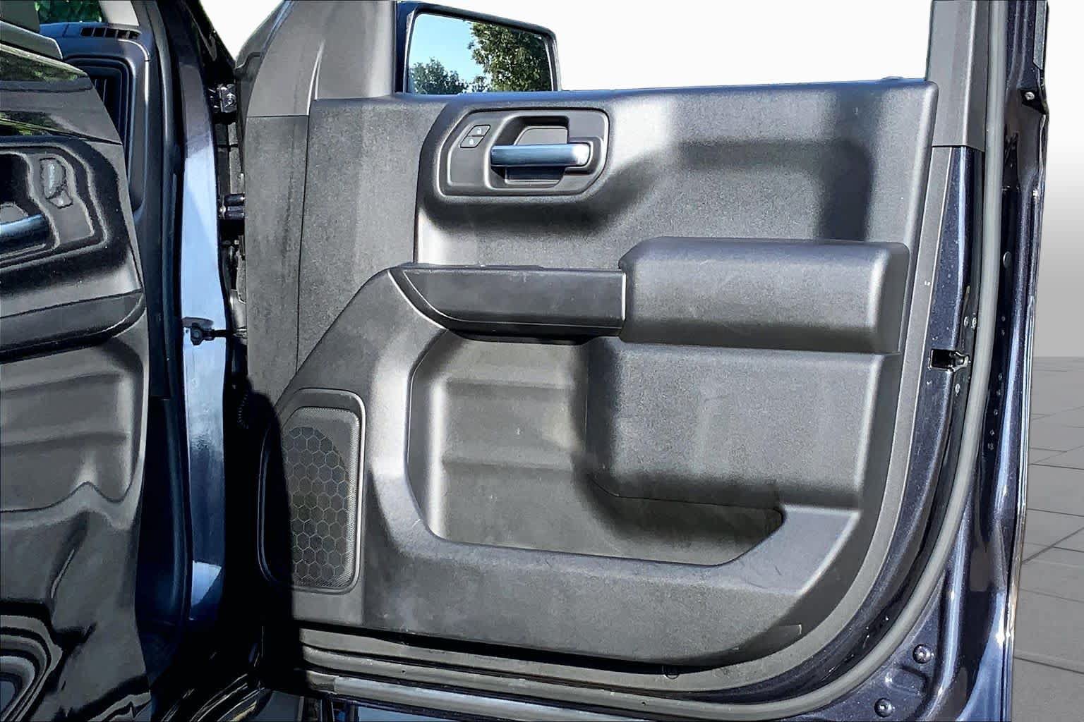 Used 2023 Chevrolet Silverado 1500 Custom w/ LPO, Dark Essentials Package RWD image 23