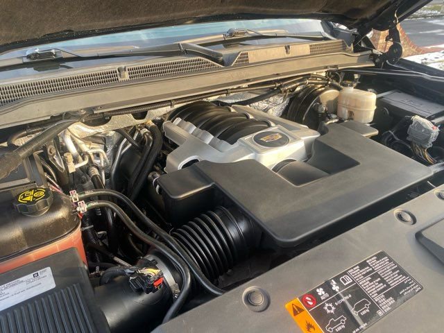 Used 2018 Cadillac Escalade Premium Luxury image 31