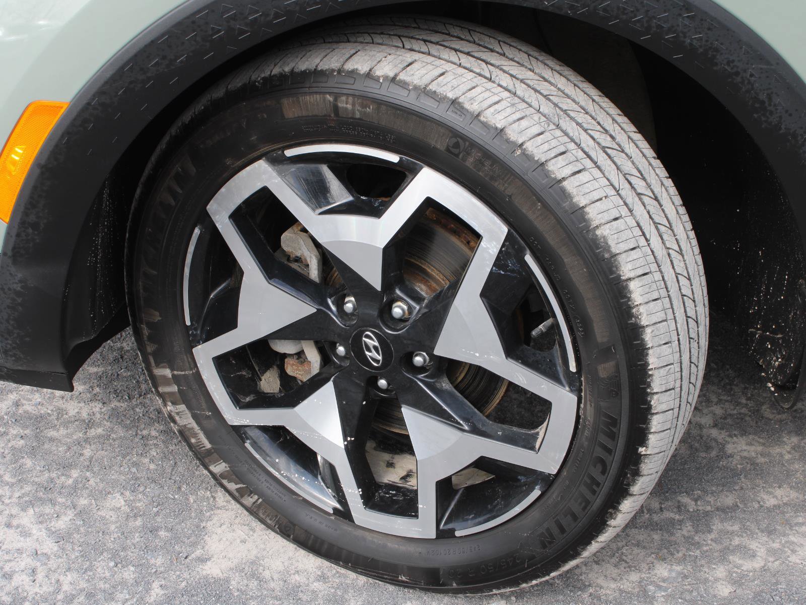 Used 2024 Hyundai Santa Cruz Limited image 16