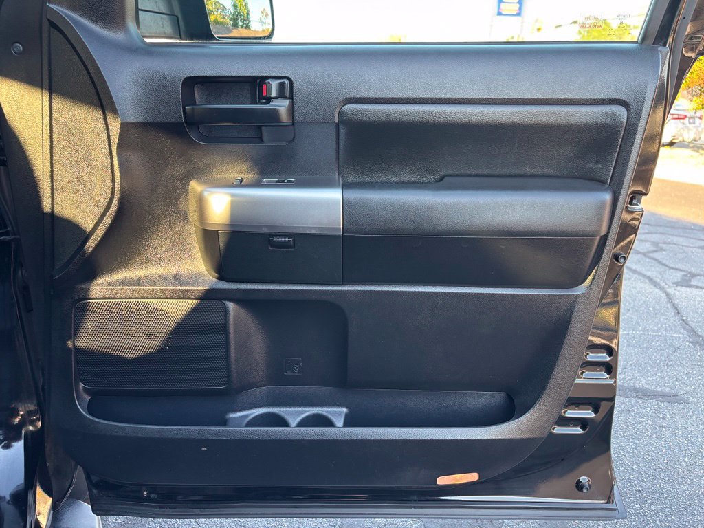Used 2018 Toyota Sequoia TRD Sport AWD/4WD image 27
