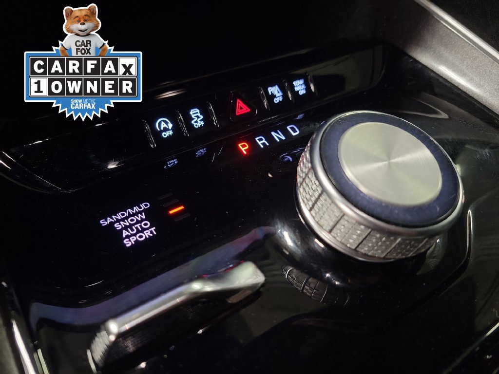 Used 2023 Jeep Wagoneer L 4WD w/ Rear Seat Video Group 1 image 18