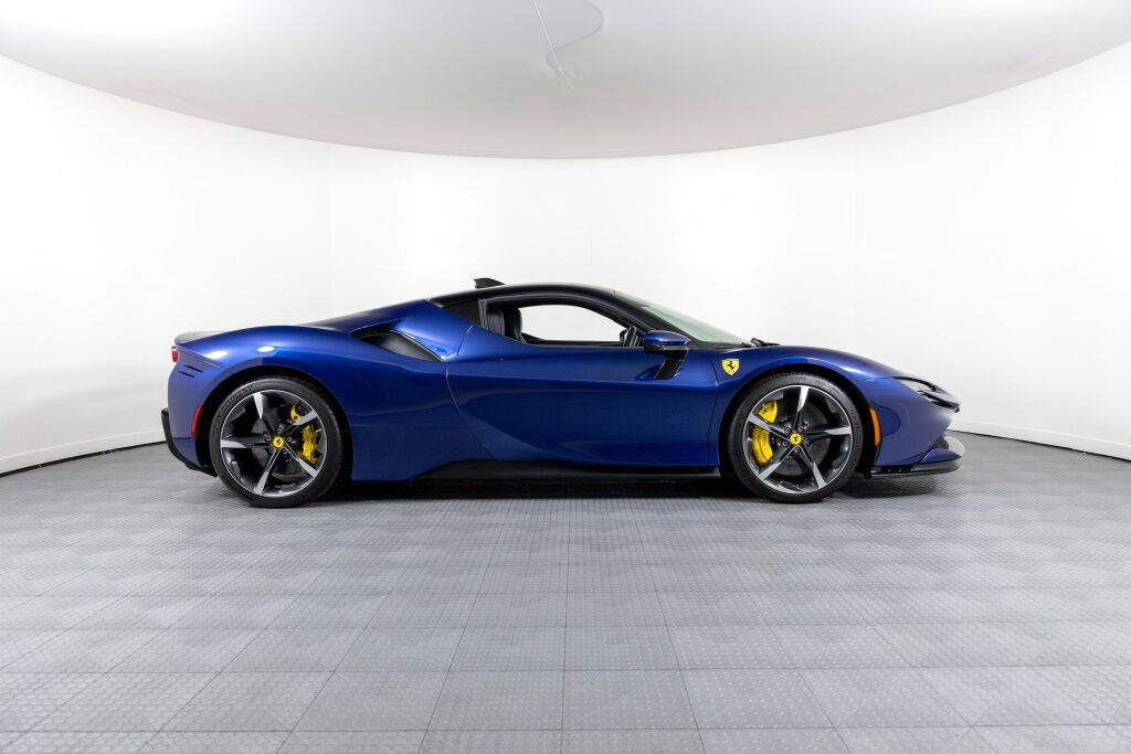 Certified 2021 Ferrari SF90 Stradale image 3