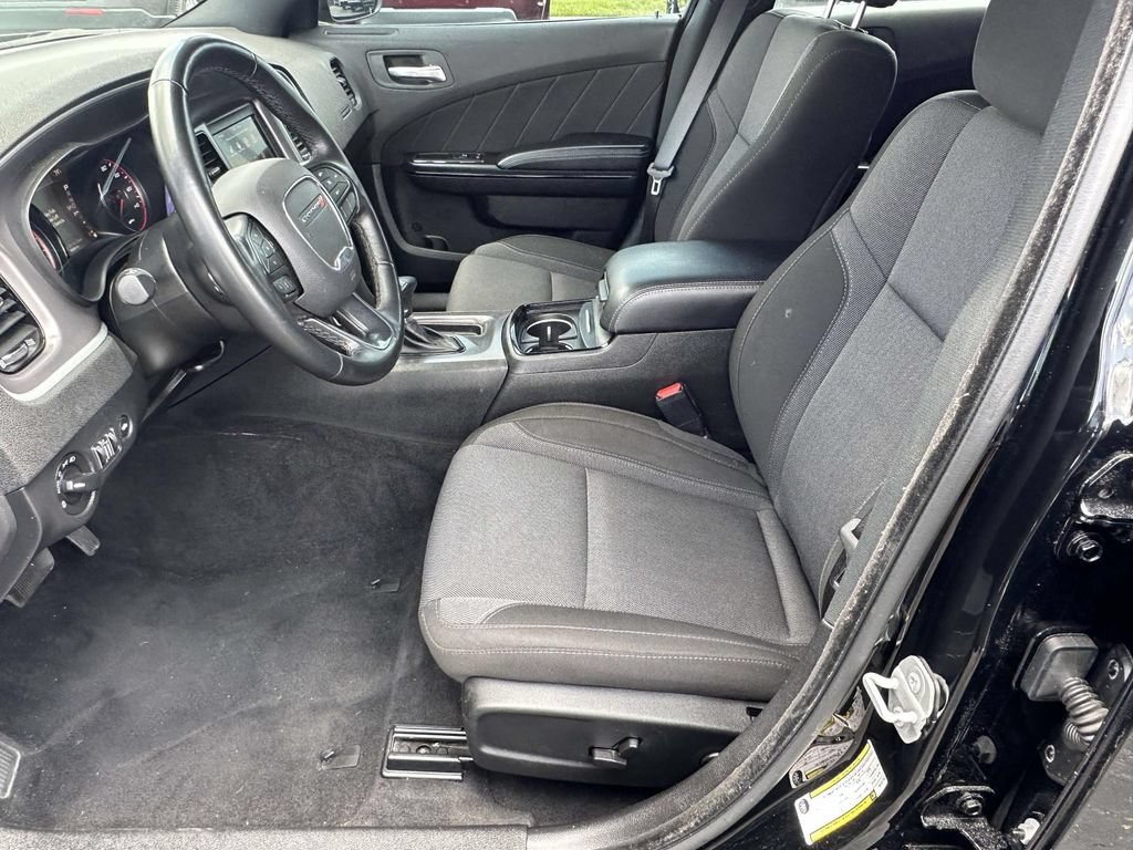 Used 2022 Dodge Charger SXT w/ Blacktop Package RWD image 17