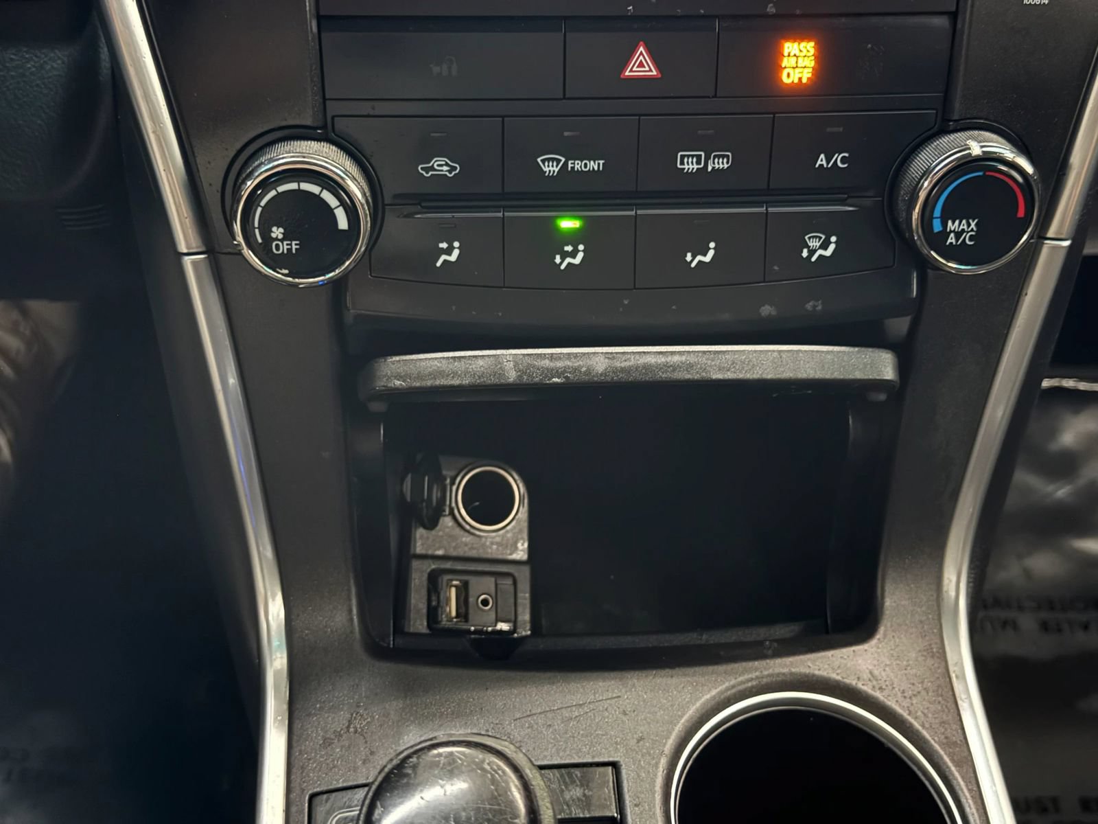 Used 2017 Toyota Camry SE FWD image 34