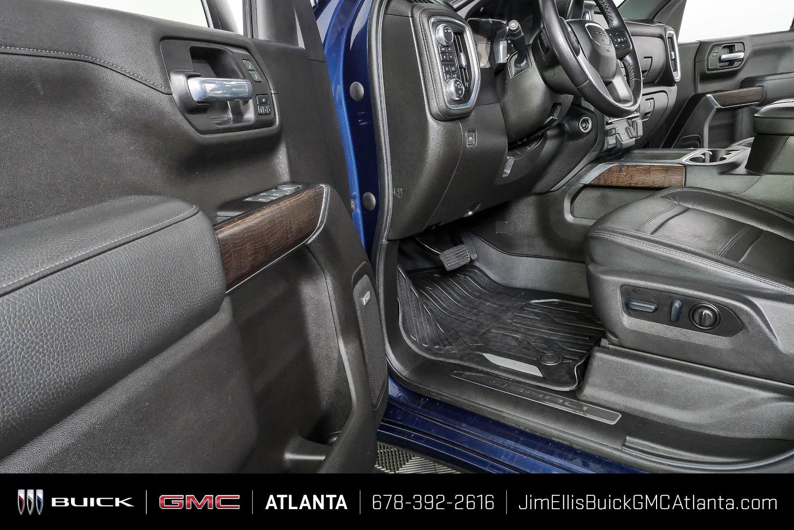 Certified 2022 GMC Sierra 1500 Denali w/ Denali Premium Package AWD/4WD image 8