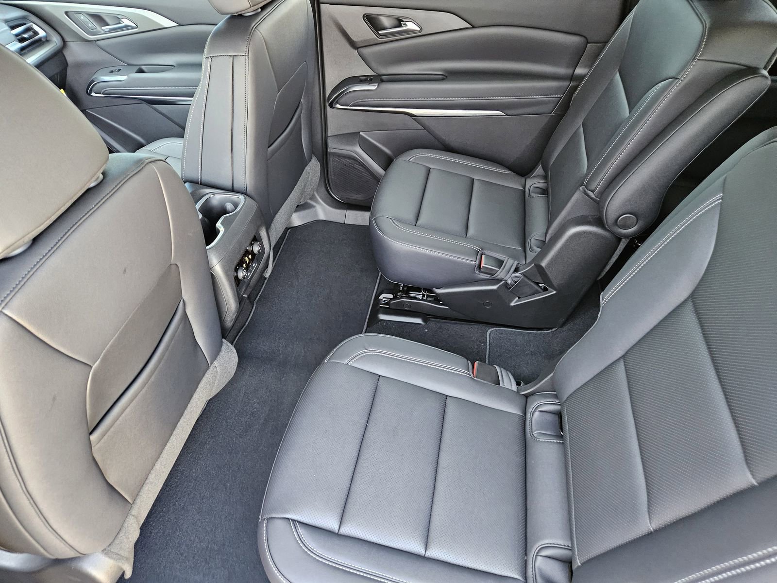 New 2026 Chevrolet Traverse LT FWD image 26