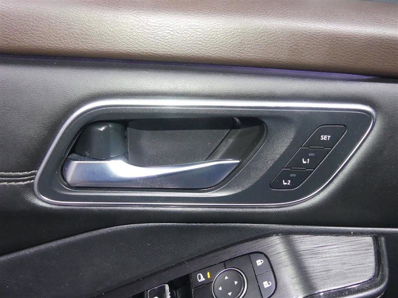 Used 2023 Nissan Rogue Platinum w/ Platinum Premium Package AWD/4WD image 19