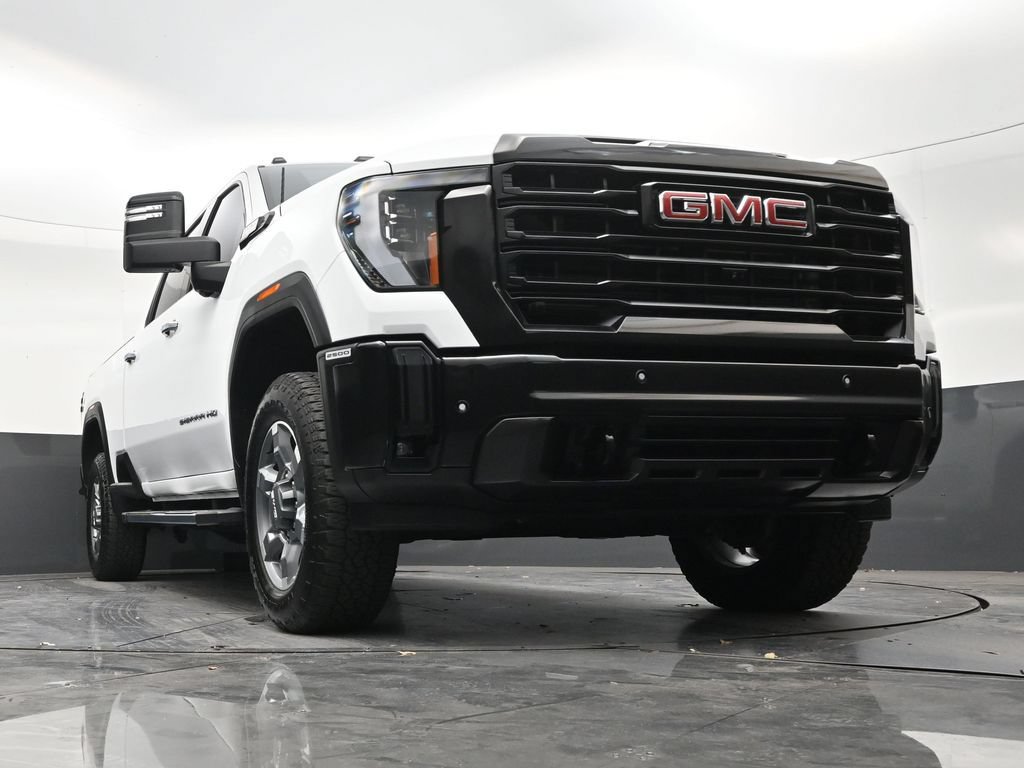 Used 2025 GMC Sierra 2500 SLT w/ SLT Premium Package AWD/4WD image 30
