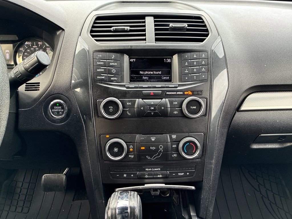 Used 2018 Ford Explorer XLT image 19