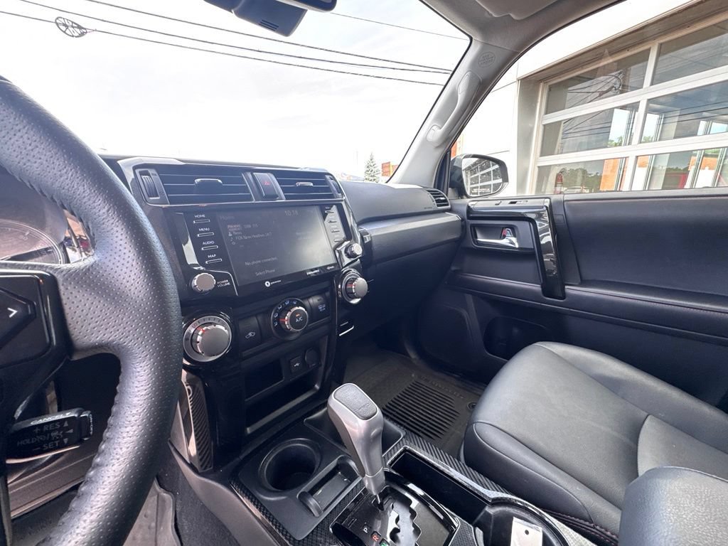 Used 2022 Toyota 4Runner TRD Off-Road Premium w/ TRD Black Wheel Package (TMS) AWD/4WD image 25
