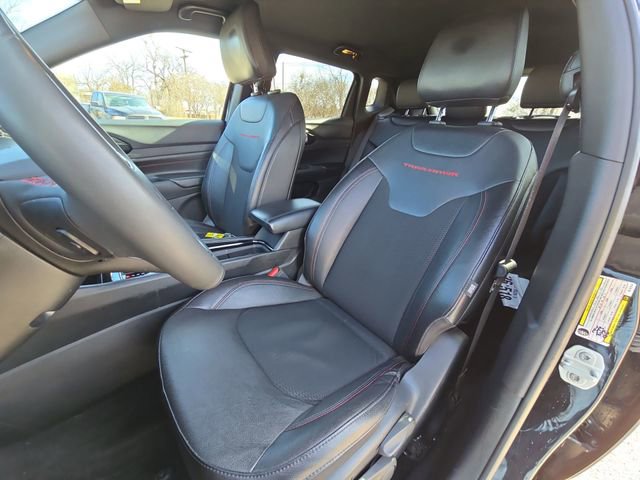 Used 2024 Jeep Compass Trailhawk AWD/4WD image 11