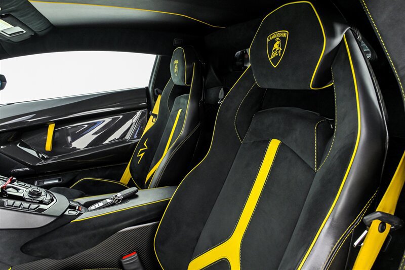 Used 2017 Lamborghini Aventador LP 750-4 Superveloce AWD/4WD image 41