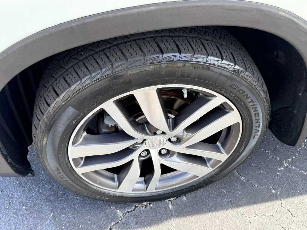 Used 2016 Honda Pilot Touring image 17