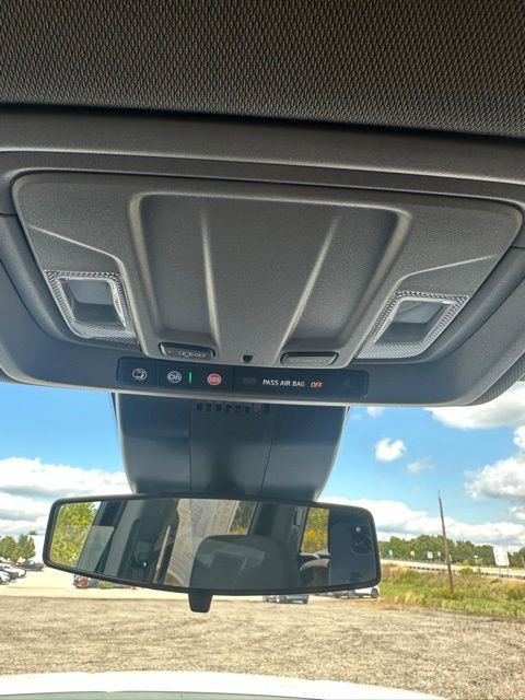 Certified 2025 Chevrolet Silverado 1500 LT image 28